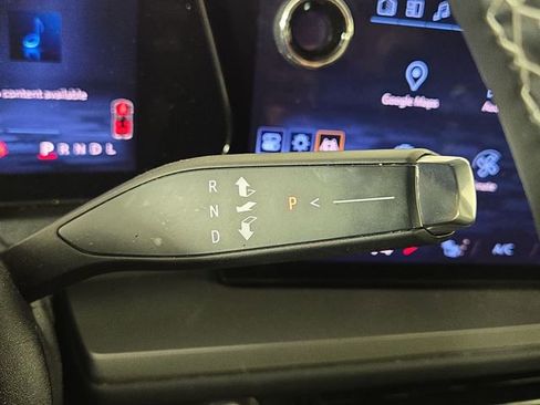 Used 2024 Chevrolet Traverse LT w/ Midnight/Sport Edition image 21