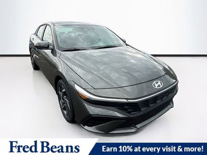 New 2025 Hyundai Elantra SEL