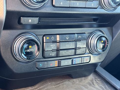 Used 2018 Ford F150 Limited w/ Trailer Tow Package image 21