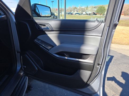 Used 2019 Chevrolet Tahoe LT image 33