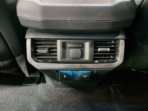 Used 2024 Ford F150 Platinum w/ FX4 Off-Road Package AWD/4WD image 26