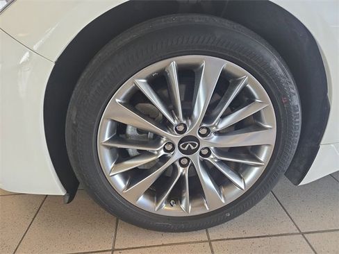 Used 2022 INFINITI Q50 Luxe w/ Cargo Package image 10