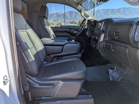 Used 2025 Chevrolet Silverado 3500 W/T image 31