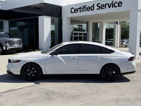 Used 2024 Honda Accord Sport image 8