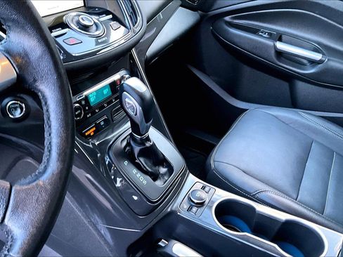 Used 2016 Ford Escape Titanium image 16