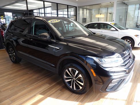 Used 2022 Volkswagen Tiguan S w/ IQ.Drive Package AWD/4WD image 3