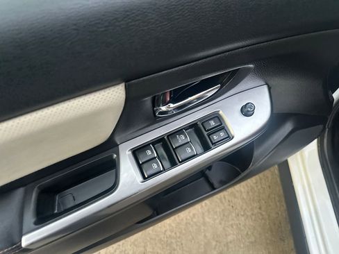 Used 2016 Subaru Crosstrek 2.0i Limited image 11