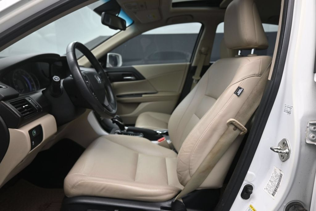 Used 2013 Honda Accord EX-L image 17