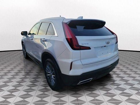 Used 2024 Cadillac XT4 Premium Luxury FWD image 4