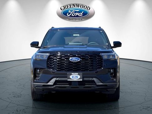 New 2026 Ford Explorer ST-Line w/ ST-Line Street Pack AWD/4WD image 9