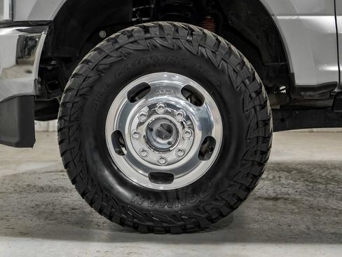 Used 2022 Ford F350 Lariat w/ Lariat Ultimate Package AWD/4WD image 62