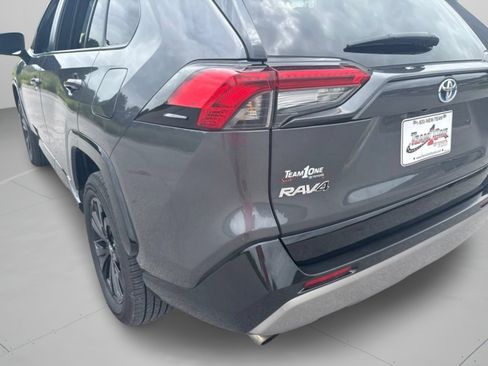 Used 2022 Toyota RAV4 SE w/ Convenience Package AWD/4WD image 34