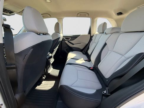 Certified 2022 Subaru Forester image 11