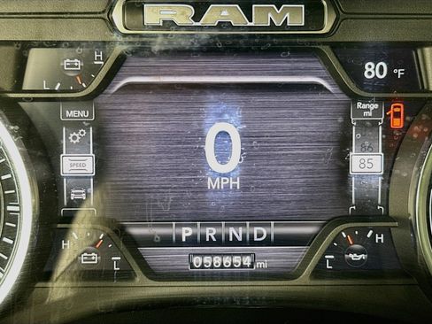 Used 2023 RAM 1500 Laramie AWD/4WD image 12