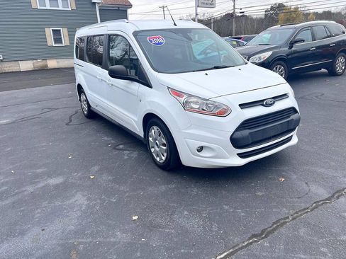 Used 2018 Ford Transit Connect XLT image 4