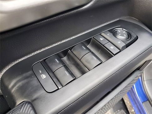 Used 2024 Toyota Tacoma TRD Off-Road image 15