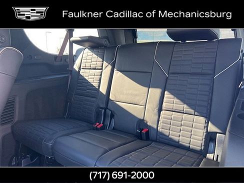 Certified 2025 Cadillac Escalade ESV V image 16