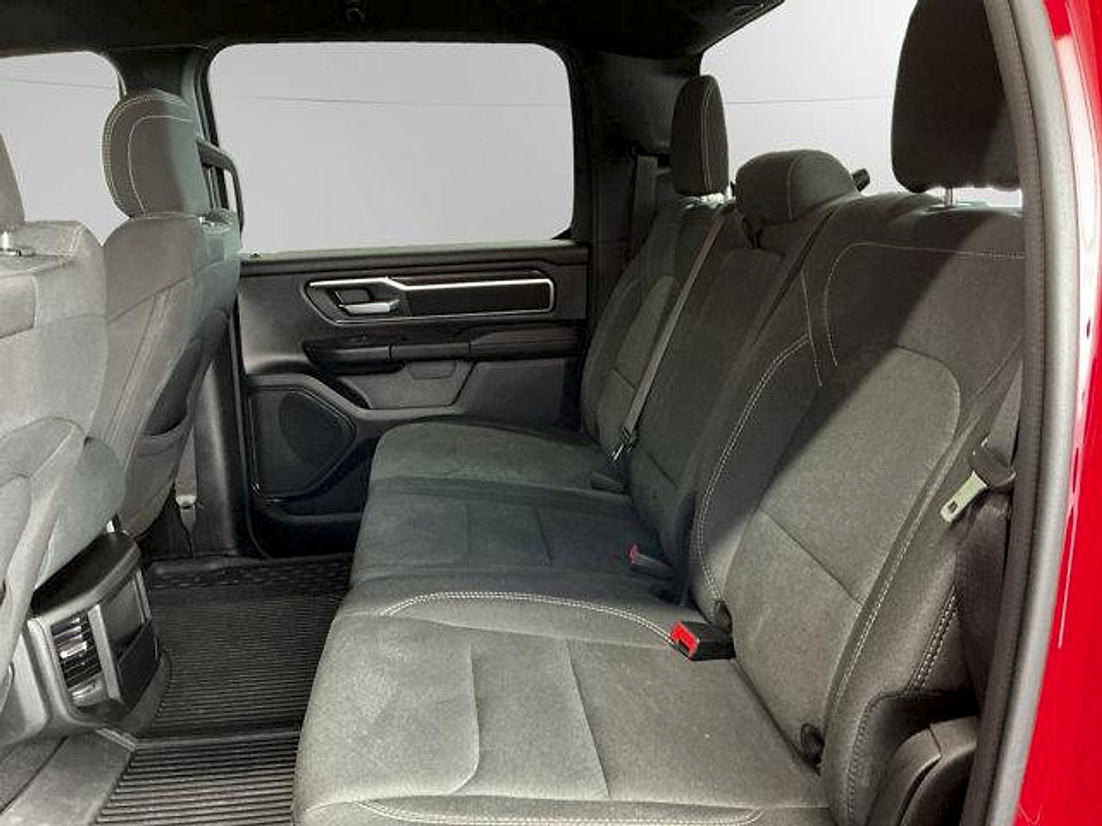 Used 2025 RAM 1500 Big Horn AWD/4WD image 13