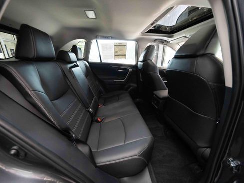 Used 2023 Toyota RAV4 XLE Premium AWD/4WD image 25