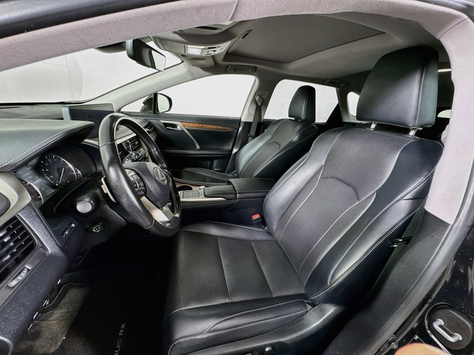 Used 2021 Lexus RX 450hL AWD w/ Premium Package image 18
