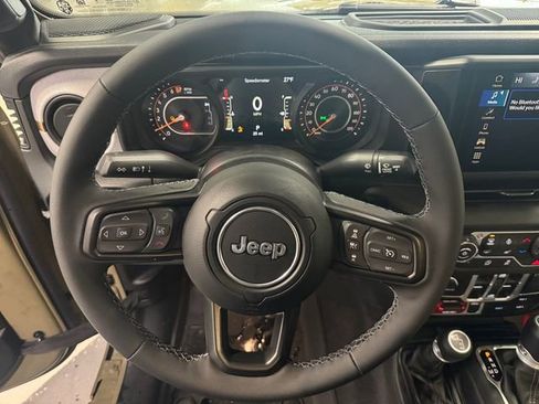 New 2026 Jeep Gladiator Sport AWD/4WD image 19