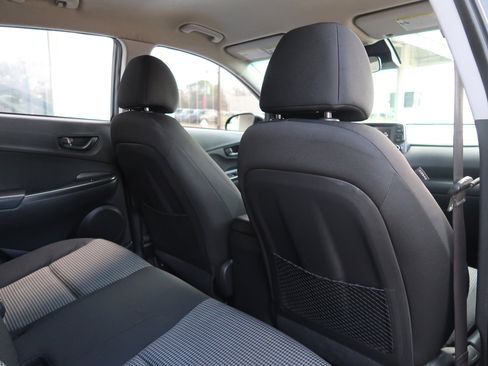 Used 2019 Hyundai Kona SE image 29