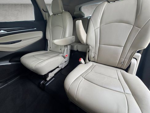 Used 2018 Buick Enclave Premium w/ Trailering Package FWD image 27