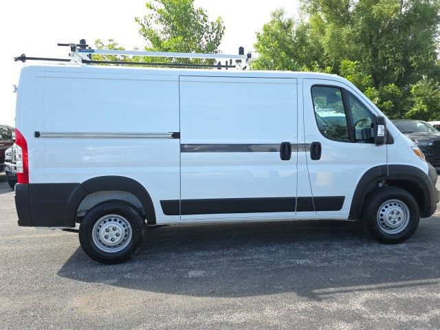 Used 2025 RAM ProMaster 2500 w/ Safety Group FWD image 8