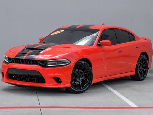 Used 2020 Dodge Charger GT w/ Plus Group RWD image 5