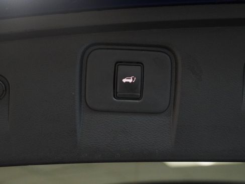 Used 2020 Nissan Murano SL w/ Moonroof Package image 11