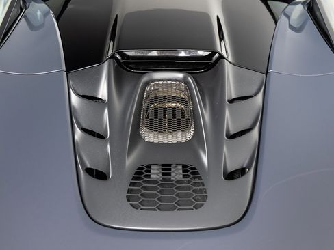 Used 2025 McLaren Artura Spider image 47