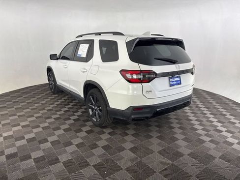 Used 2026 Honda Pilot Sport image 8