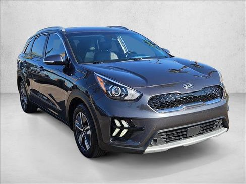 Used 2020 Kia Niro EX image 3
