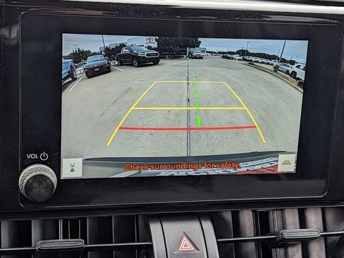 Used 2025 Toyota RAV4 XLE FWD image 17