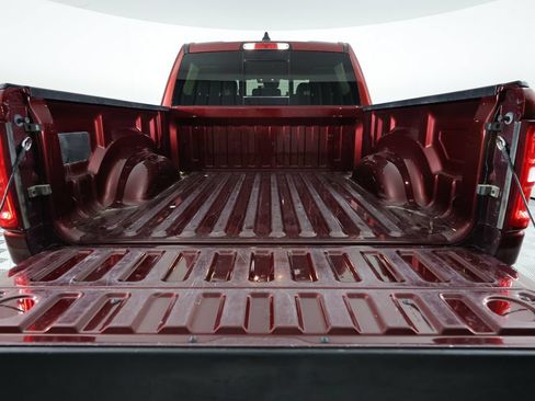 Used 2025 RAM 1500 Laramie AWD/4WD image 7