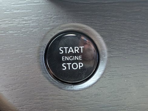 New 2025 Nissan Murano SV image 30