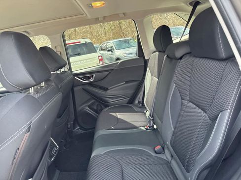 Used 2019 Subaru Forester Premium image 30