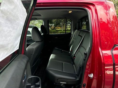 Certified 2025 Honda Ridgeline RTL image 11