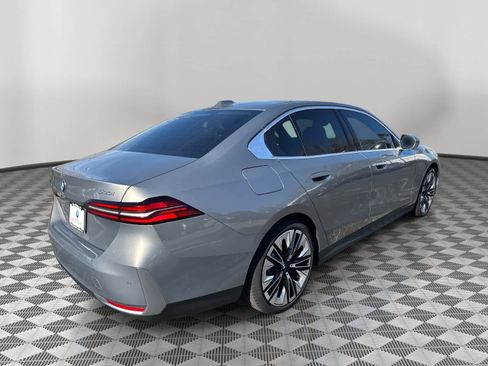 Certified 2025 BMW 530i xDrive w/ Premium Package image 3