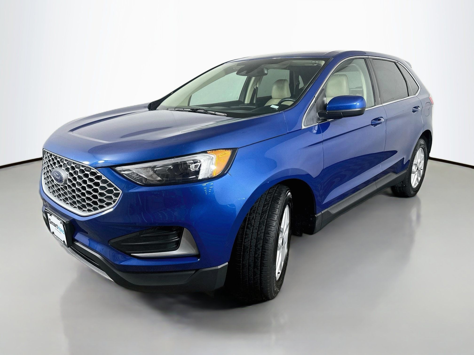 Used 2024 Ford Edge SEL AWD/4WD image 3