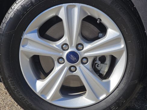 Used 2016 Ford Escape SE w/ SE Leather Comfort Package AWD/4WD image 14