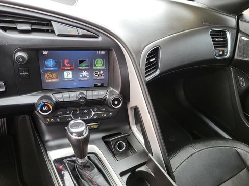 Used 2016 Chevrolet Corvette Z06 w/ 2LZ Preferred Equipment Group image 4