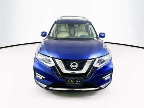 Used 2017 Nissan Rogue SL FWD image 2