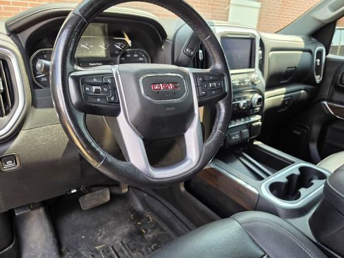 Used 2021 GMC Sierra 1500 SLT w/ SLT Convenience Package AWD/4WD image 4