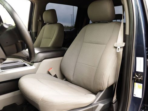 Used 2019 Ford F150 XLT w/ Equipment Group 302A Luxury AWD/4WD image 25