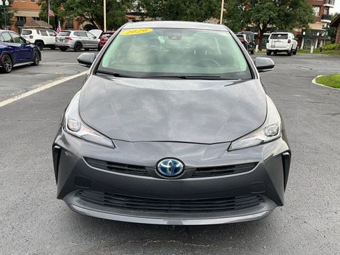 Used 2020 Toyota Prius L Eco FWD image 2