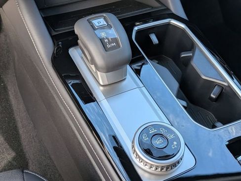 New 2026 Mitsubishi Outlander SE image 22