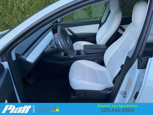 Used 2021 Tesla Model Y Long Range image 20