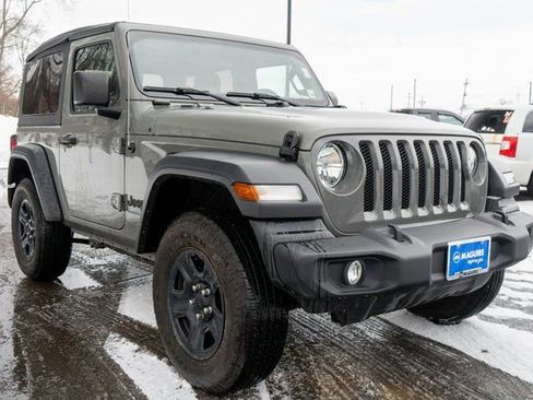 Used 2023 Jeep Wrangler Sport image 4