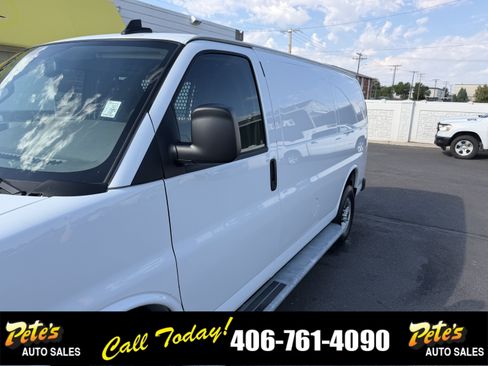 Used 2024 GMC Savana 2500 w/ Driver Convenience Package RWD image 15